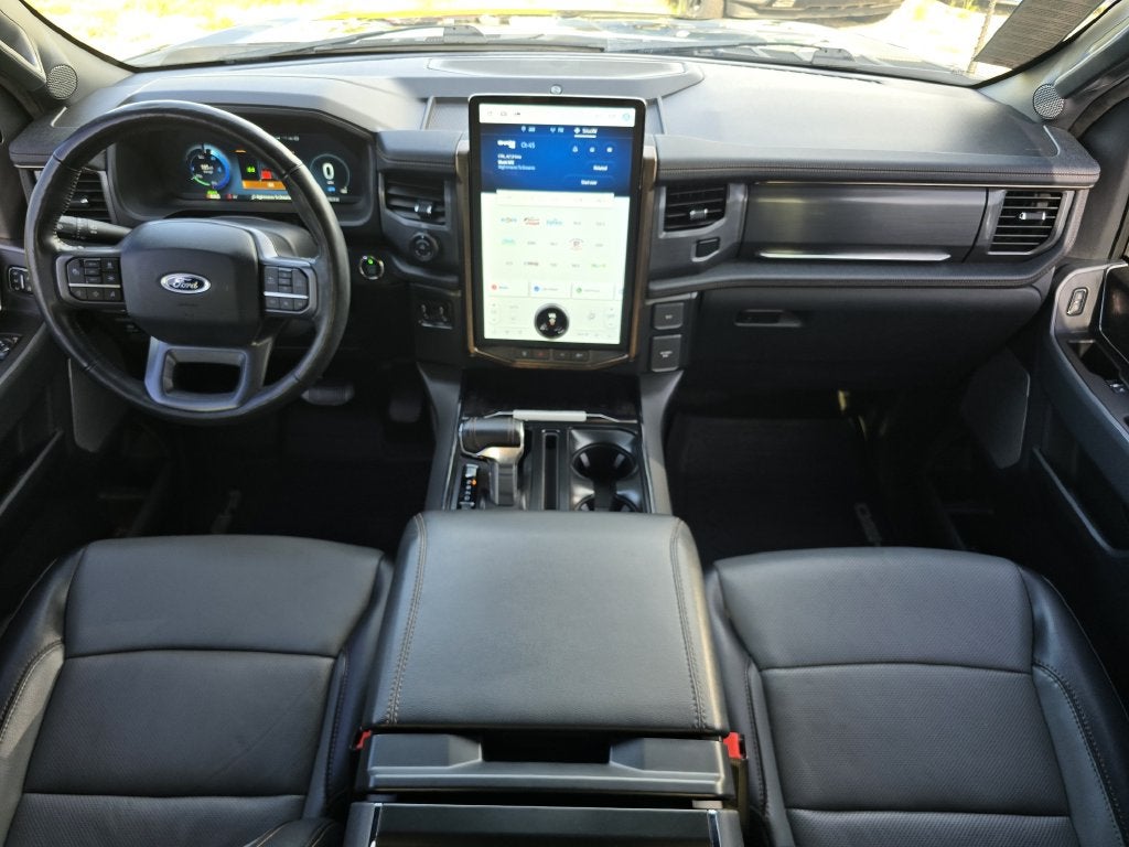 2023 Ford F-150 Lightning Lariat