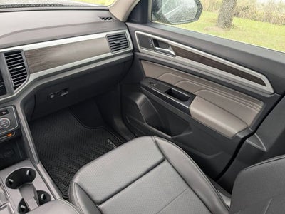 2021 Volkswagen Atlas 3.6L V6 SE w/Technology