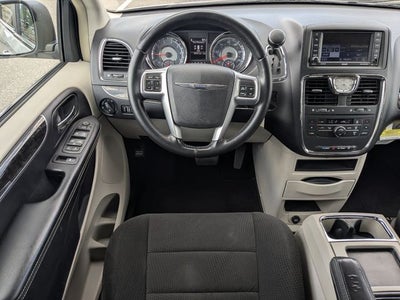 2012 Chrysler Town & Country Touring