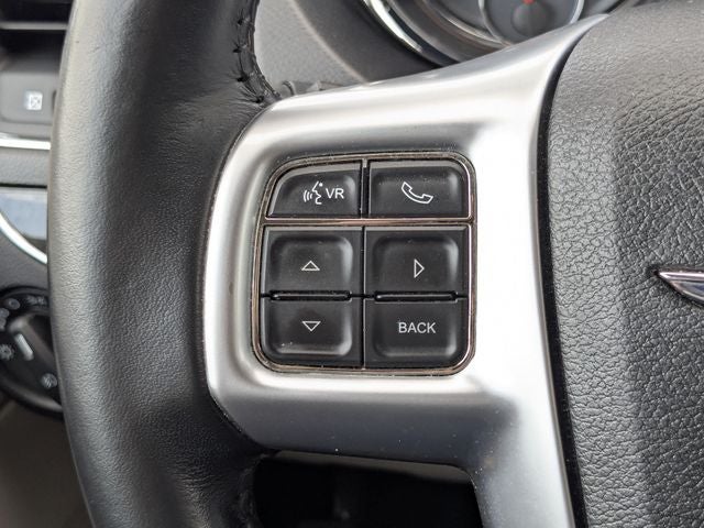 2012 Chrysler Town & Country Touring