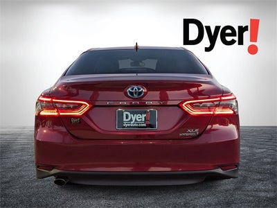 2022 Toyota Camry Hybrid XLE