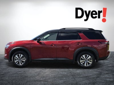 2022 Nissan Pathfinder SL