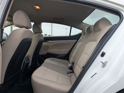 2019 Hyundai Elantra SE