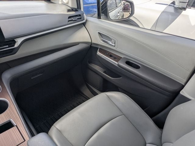 2021 Toyota Sienna XLE 7 Passenger