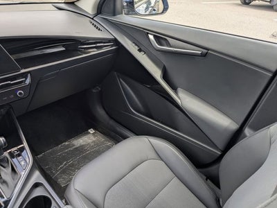 2023 Kia Niro EX Touring