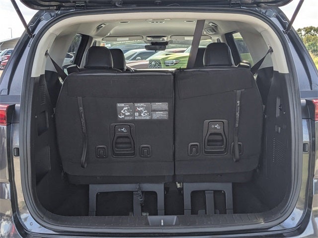 2024 Kia Carnival LX