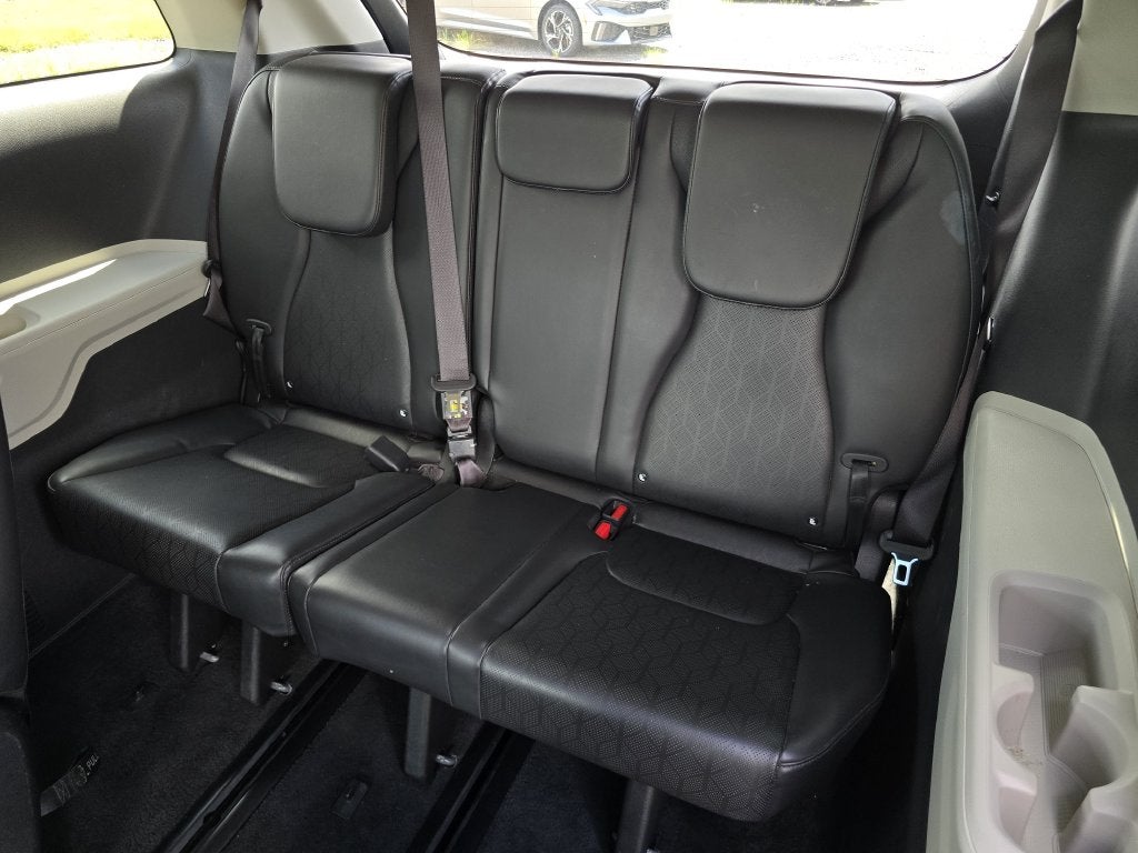 2022 Kia Carnival LXS
