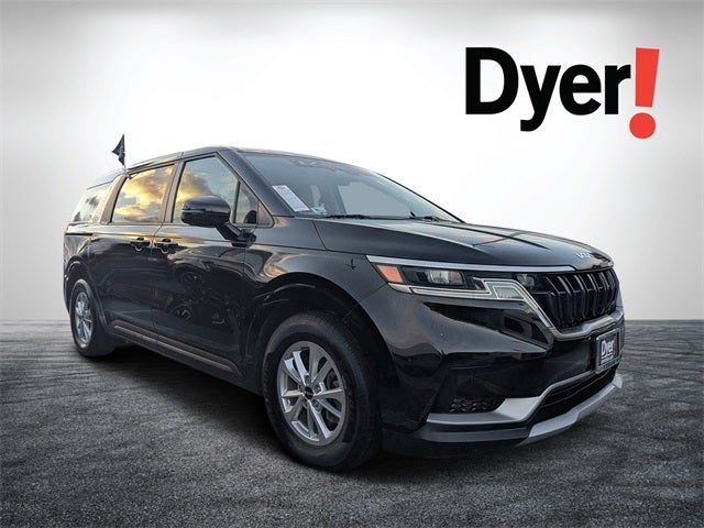 2024 Kia Carnival LX