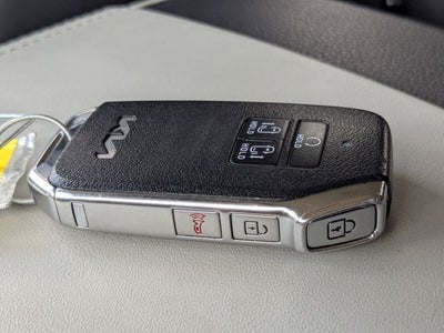 2024 Kia Carnival LX