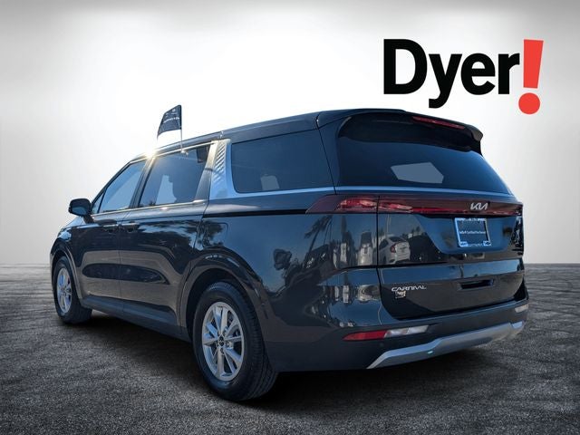 2024 Kia Carnival LX