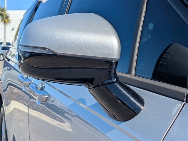 2023 Kia Carnival LX