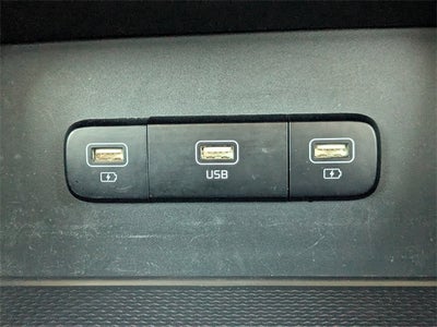 2023 Kia Carnival LX