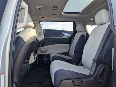 2025 Kia Carnival Hybrid SX