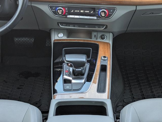 2022 Audi Q5 45 S line Premium quattro