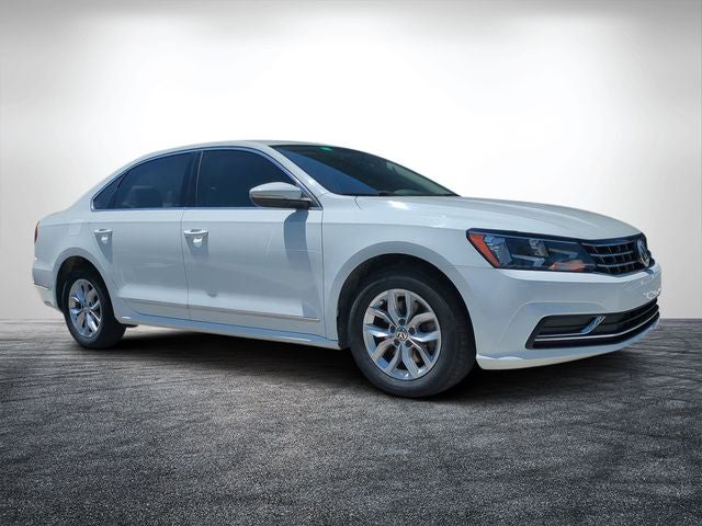 2017 Volkswagen Passat S