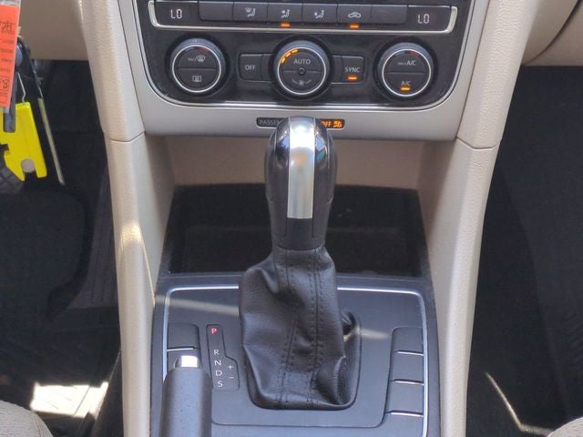 2017 Volkswagen Passat 1.8T S
