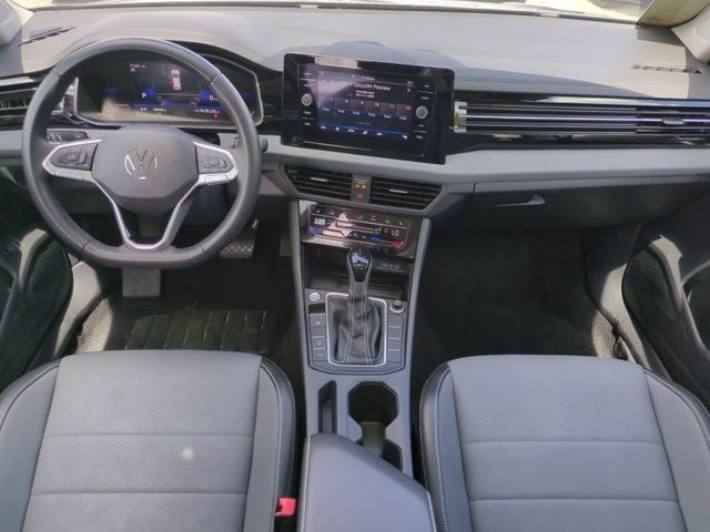 2025 Volkswagen Jetta SE - Photo 18