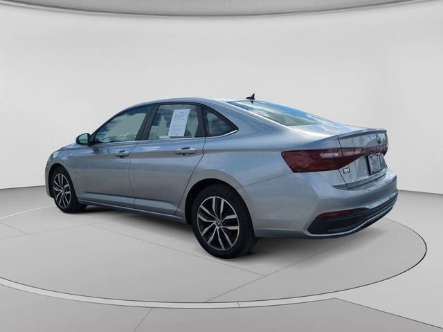 2025 Volkswagen Jetta SE - Photo 7