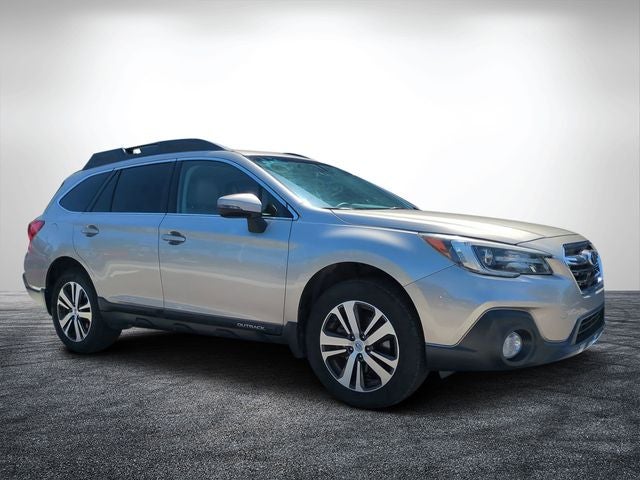 2018 Subaru Outback 2.5i Limited's photo