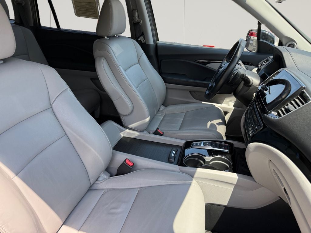 2021 Honda Pilot Touring 8 Passenger