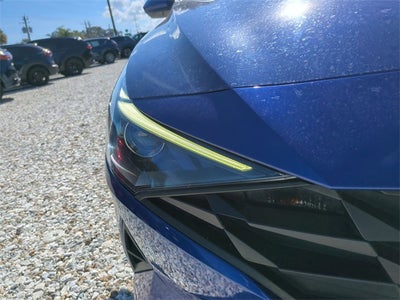 2021 Hyundai Elantra SE