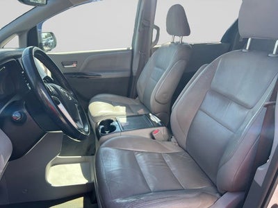 2017 Toyota Sienna XLE 7 Passenger
