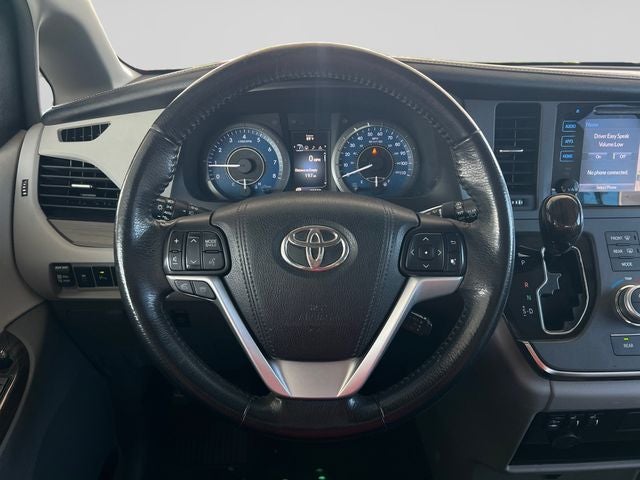 2017 Toyota Sienna XLE 7 Passenger
