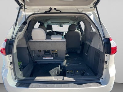 2017 Toyota Sienna XLE 7 Passenger