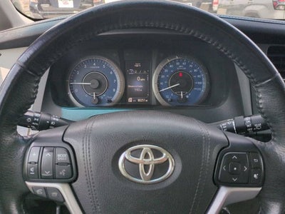 2017 Toyota Sienna XLE 7 Passenger