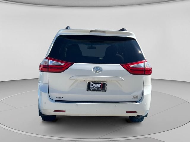 2017 Toyota Sienna XLE 7 Passenger