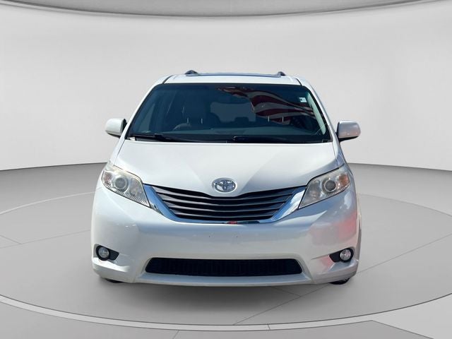 2017 Toyota Sienna XLE 7 Passenger