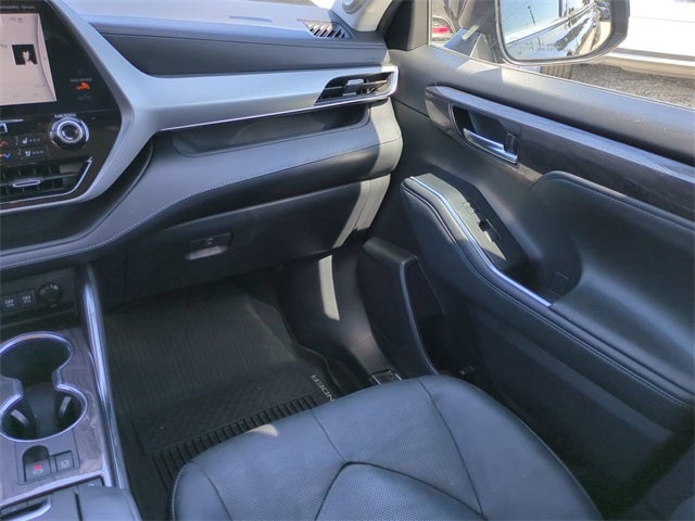 2021 Toyota Highlander Platinum