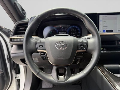 2025 Toyota Crown Signia Limited
