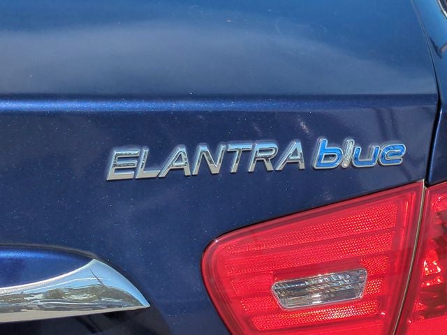 2010 Hyundai Elantra Blue