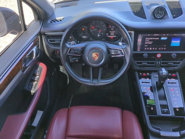 2023 Porsche Macan Base
