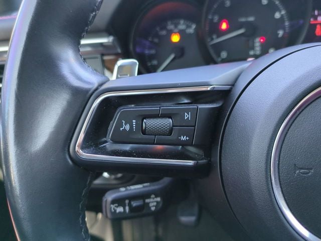 2023 Porsche Macan Base