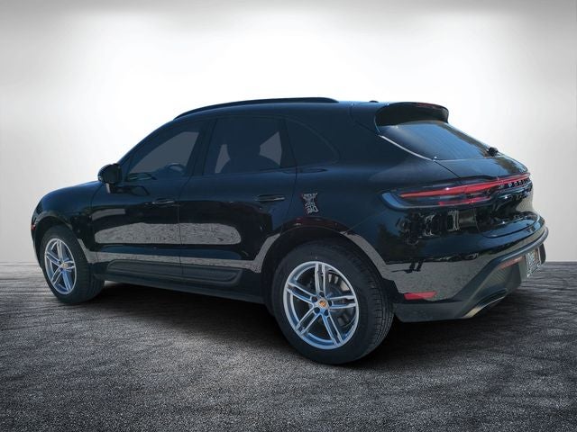 2023 Porsche Macan Base