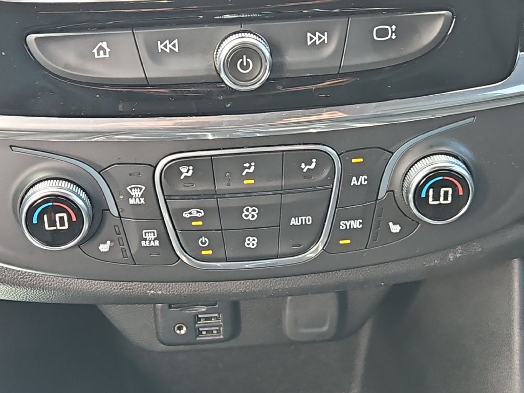 2022 Chevrolet Traverse RS