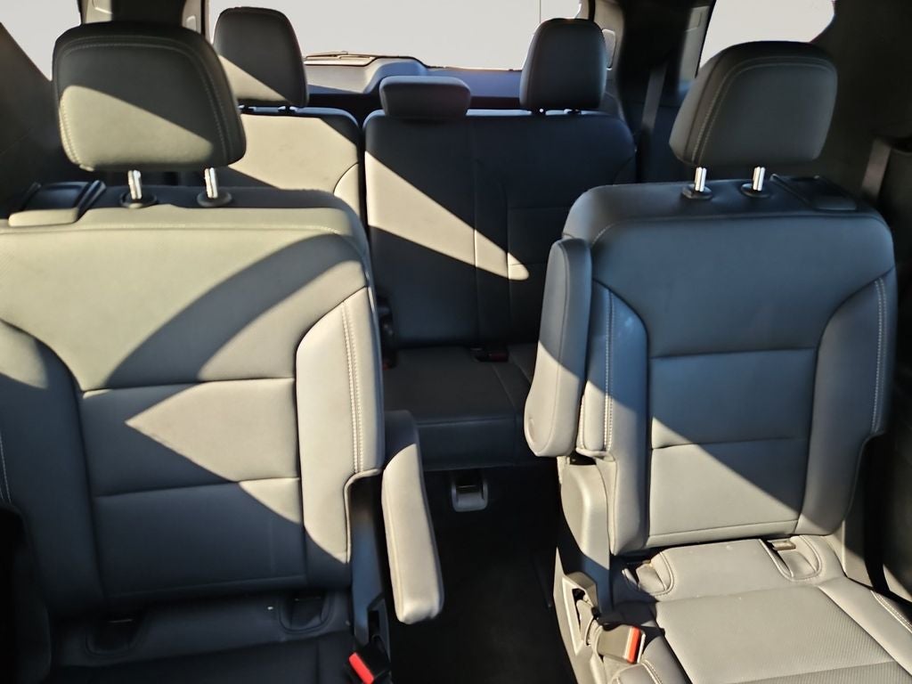 2025 Chevrolet Traverse LT 2LT