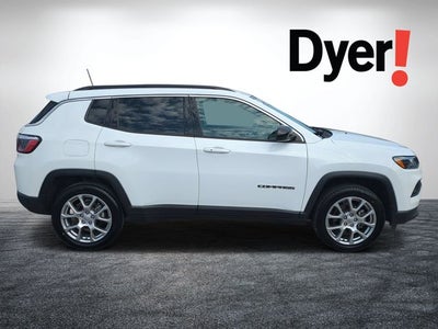 2022 Jeep Compass Latitude Lux