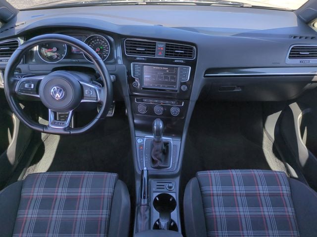 2017 Volkswagen Golf GTI Sport