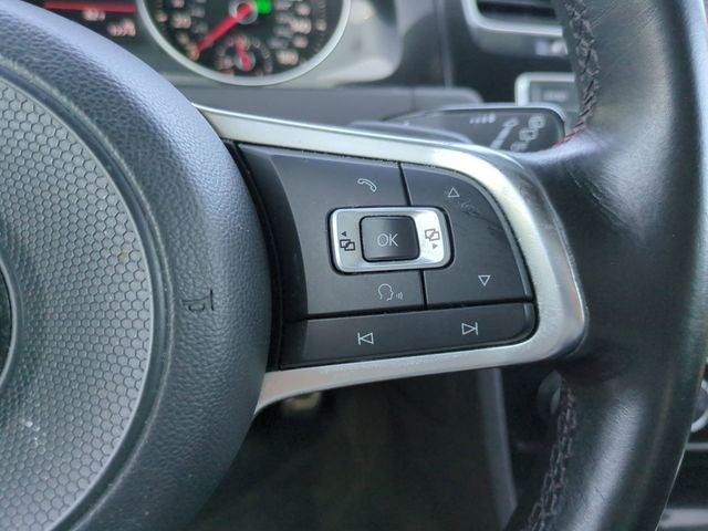 2017 Volkswagen Golf GTI Sport