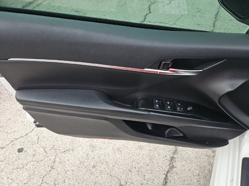 2020 Toyota Camry SE Nightshade
