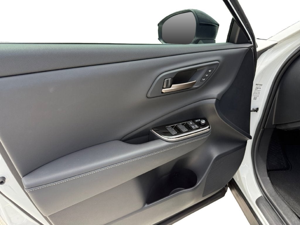 2025 Toyota Crown Signia Limited