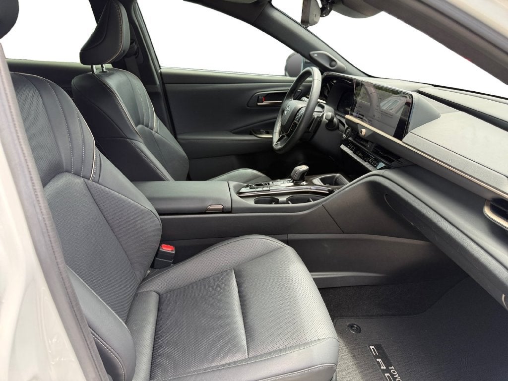 2025 Toyota Crown Signia Limited