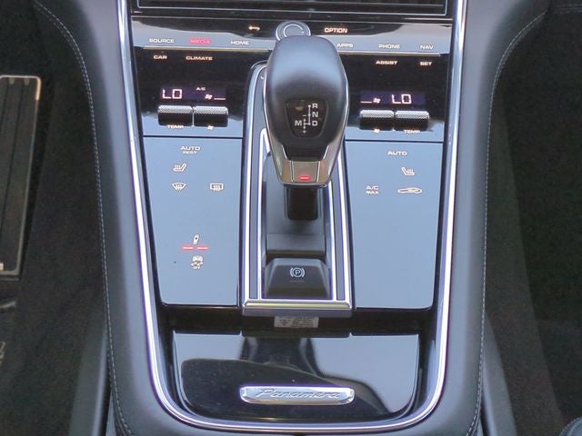 2022 Porsche Panamera Sport Turismo GTS