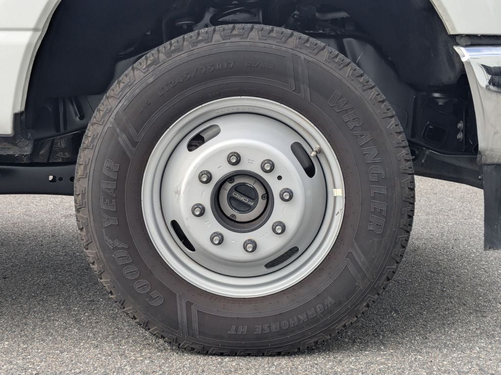 2025 Ford F-350SD XLT DRW