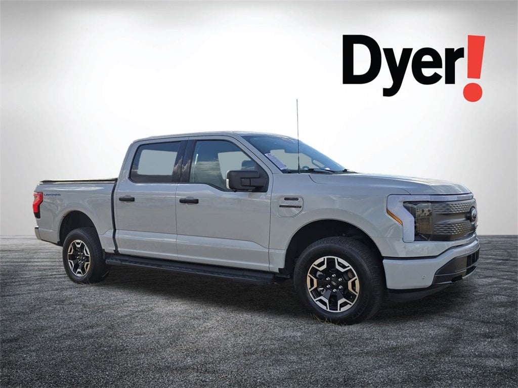 2023 Ford F-150 Lightning XLT