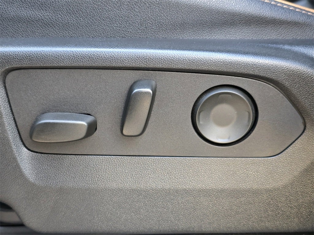 2024 GMC Yukon XL AT4