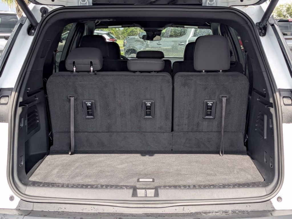 2024 Chevrolet Traverse LS